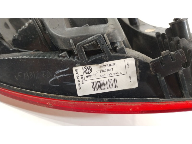 Recambio de piloto trasero derecho para volkswagen golf vi (5k1) 1.6 tdi referencia OEM IAM 5K0945096E  89091067