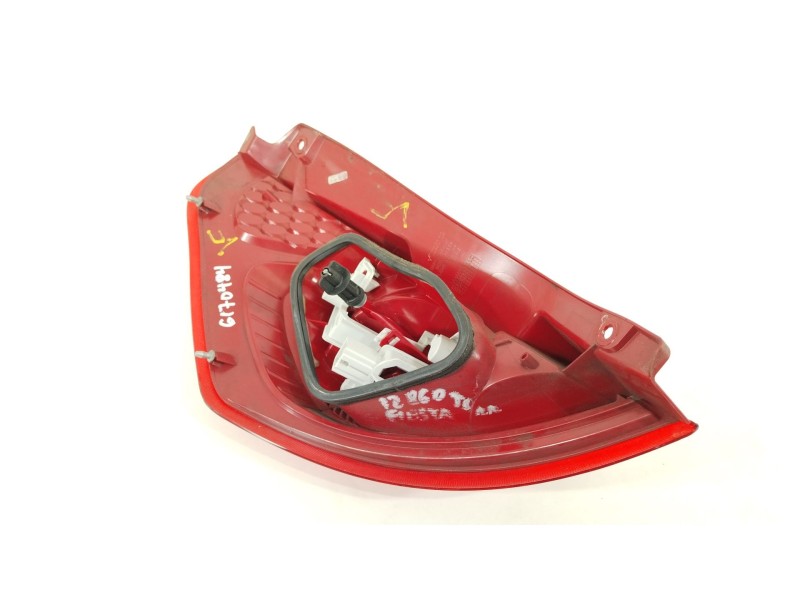 Recambio de piloto trasero derecho para ford fiesta (cb1) 1.6 tdci cat referencia OEM IAM 8A6113404AD  8A6113404A