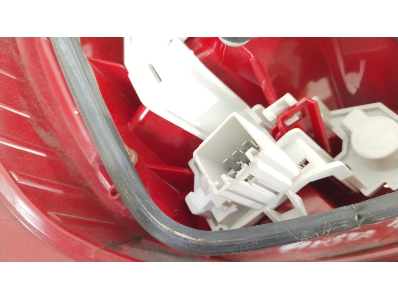 Recambio de piloto trasero derecho para ford fiesta (cb1) 1.6 tdci cat referencia OEM IAM 8A6113404AD  8A6113404A