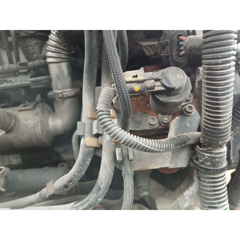 Recambio de bomba inyeccion para peugeot 308 sw i (4e_, 4h_) 1.6 hdi referencia OEM IAM 9683703780  0445010102