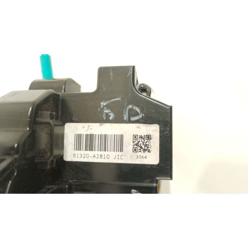Recambio de cerradura puerta delantera derecha para kia cee´d (jd) 1.6 crdi 110 referencia OEM IAM 81320A2810  