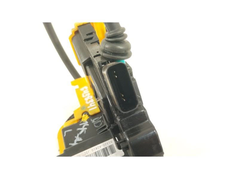 Recambio de cerradura puerta delantera derecha para kia cee´d (jd) 1.6 crdi 110 referencia OEM IAM 81320A2810  