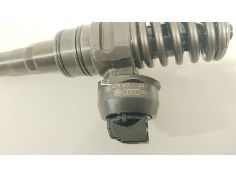 Recambio de inyector para seat ibiza iii (6l1) 1.4 tdi referencia OEM IAM 038130073BN  0414720313