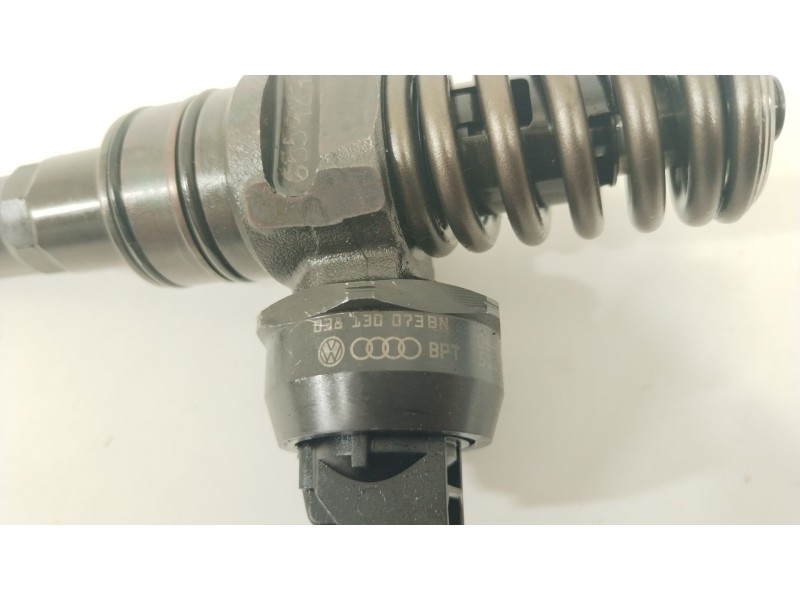 Recambio de inyector para seat ibiza iii (6l1) 1.4 tdi referencia OEM IAM 038130073BN  0414720313