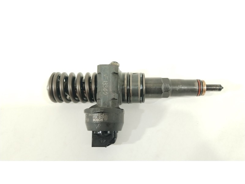 Recambio de inyector para volkswagen polo iv (9n_, 9a_) 1.4 tdi referencia OEM IAM 038130073BN  0414720313