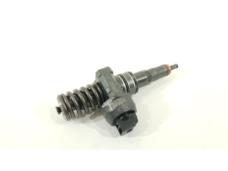 Recambio de inyector para volkswagen polo iv (9n_, 9a_) 1.4 tdi referencia OEM IAM 038130073BN  0414720313