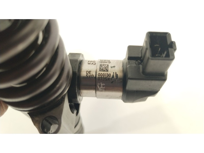 Recambio de inyector para volkswagen passat b6 (3c2) 2.0 tdi 16v 4motion referencia OEM IAM 000130073SX  