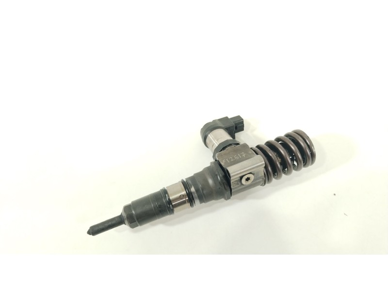 Recambio de inyector para volkswagen passat b6 (3c2) 2.0 tdi 16v 4motion referencia OEM IAM 000130073SX  