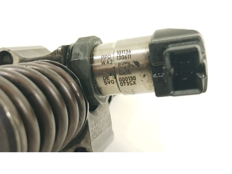 Recambio de inyector para volkswagen passat b6 (3c2) 2.0 tdi 16v 4motion referencia OEM IAM 000130073SX  