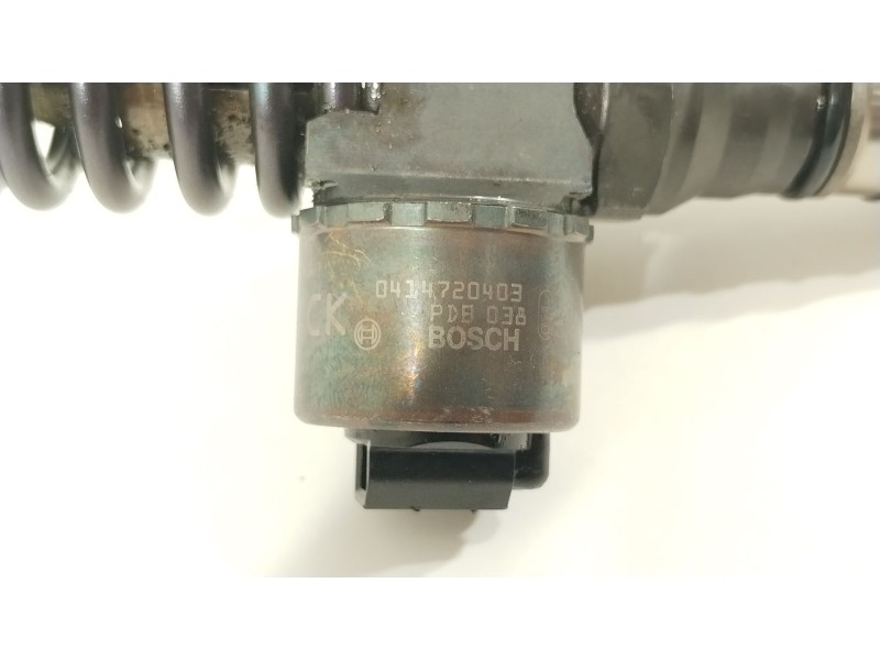 Recambio de inyector para audi a3 (8p1) 2.0 tdi 16v referencia OEM IAM 03G130073B  0414720403