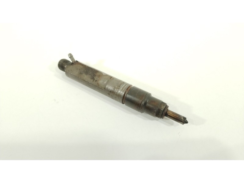 Recambio de inyector para volkswagen passat b5 (3b2) 1.9 tdi syncro/4motion referencia OEM IAM 028130201T  