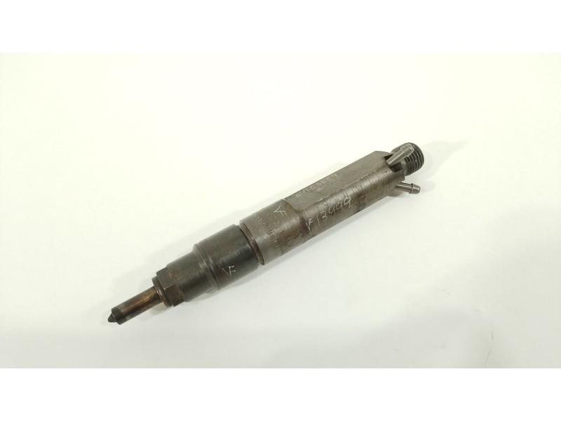 Recambio de inyector para volkswagen passat b5 (3b2) 1.9 tdi syncro/4motion referencia OEM IAM 028130201T  