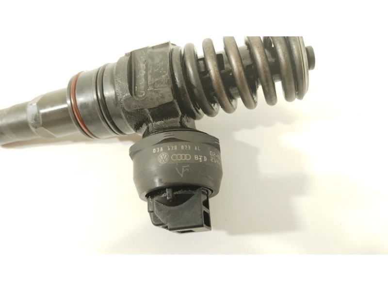 Recambio de inyector para seat ibiza iii (6l1) 1.9 tdi referencia OEM IAM 038130073AL  0414720039