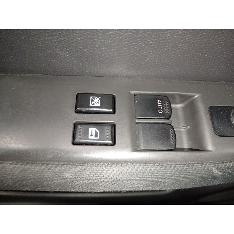 Recambio de mando elevalunas delantero izquierdo para suzuki swift iii (mz, ez) 1.3 (rs 413) referencia OEM IAM   