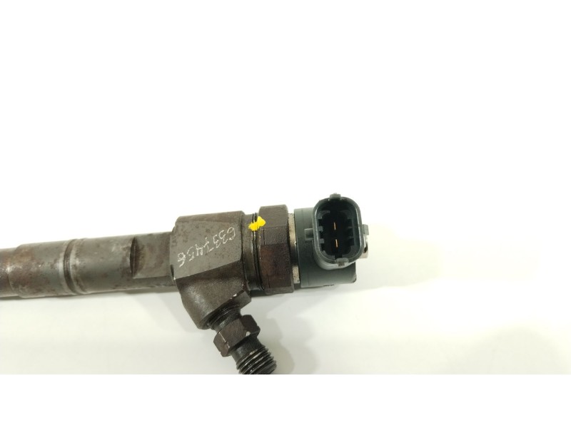 Recambio de inyector para fiat bravo (198) 1.6 16v multijet easy (77kw) referencia OEM IAM 0445110300  