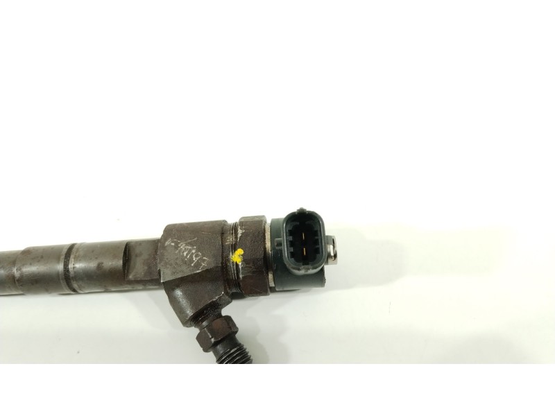 Recambio de inyector para fiat bravo (198) 1.6 16v multijet easy (77kw) referencia OEM IAM 0445110300  