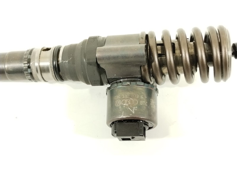 Recambio de inyector para mitsubishi grandis (na0w) 2.0 di-d instyle referencia OEM IAM 03G130073G  0414720404