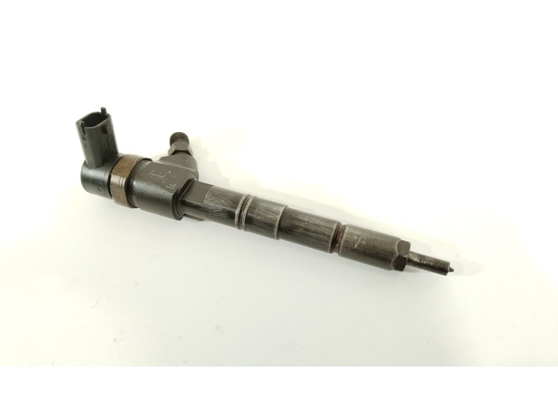 Recambio de inyector para fiat bravo (198) 1.6 16v multijet easy (77kw) referencia OEM IAM 0445110300  