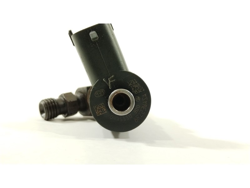 Recambio de inyector para fiat bravo (198) 1.6 16v multijet easy (77kw) referencia OEM IAM 0445110300  