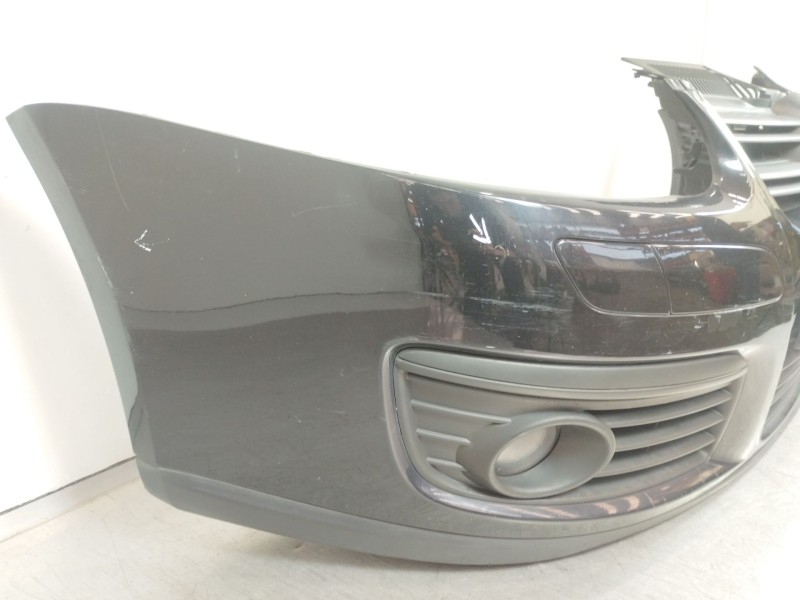 Recambio de paragolpes delantero para volkswagen golf v (1k1) 1.4 tsi referencia OEM IAM 1K0807221  