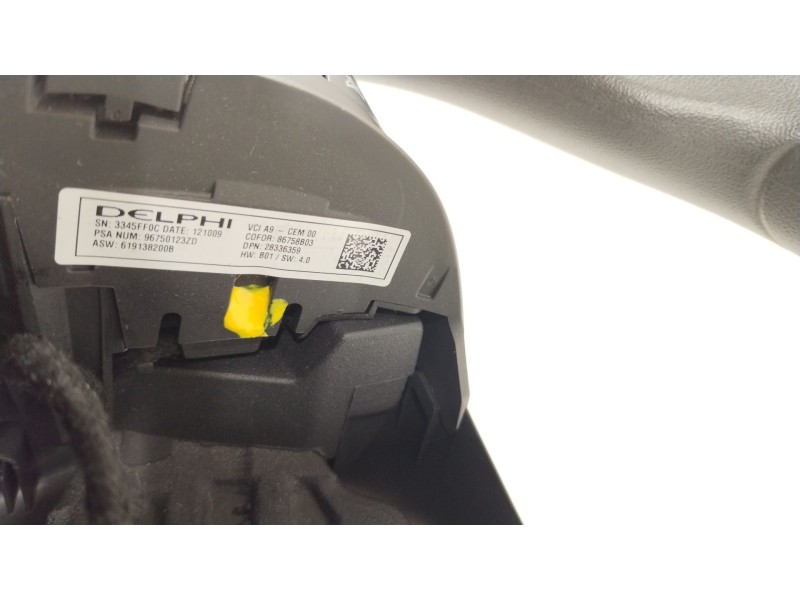 Recambio de volante para peugeot 208 i (ca_, cc_) 1.2 vti 82 referencia OEM IAM 96750123ZD  