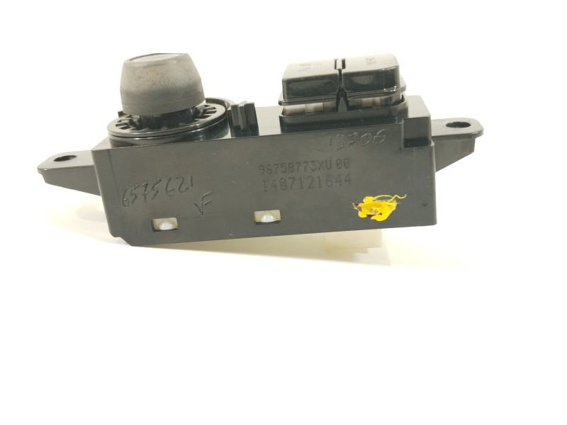 Recambio de mando multifuncion para peugeot 208 i (ca_, cc_) 1.2 vti 82 referencia OEM IAM 96758773XU  