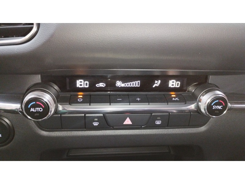 Recambio de mando climatizador para mazda cx-30 zenith referencia OEM IAM BGKM61190  BGKM6119055