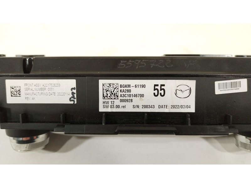 Recambio de mando climatizador para mazda cx-30 zenith referencia OEM IAM BGKM61190  BGKM6119055