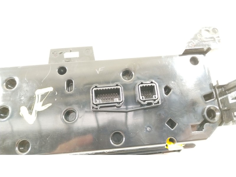 Recambio de mando climatizador para mazda cx-30 zenith referencia OEM IAM BGKM61190  BGKM6119055