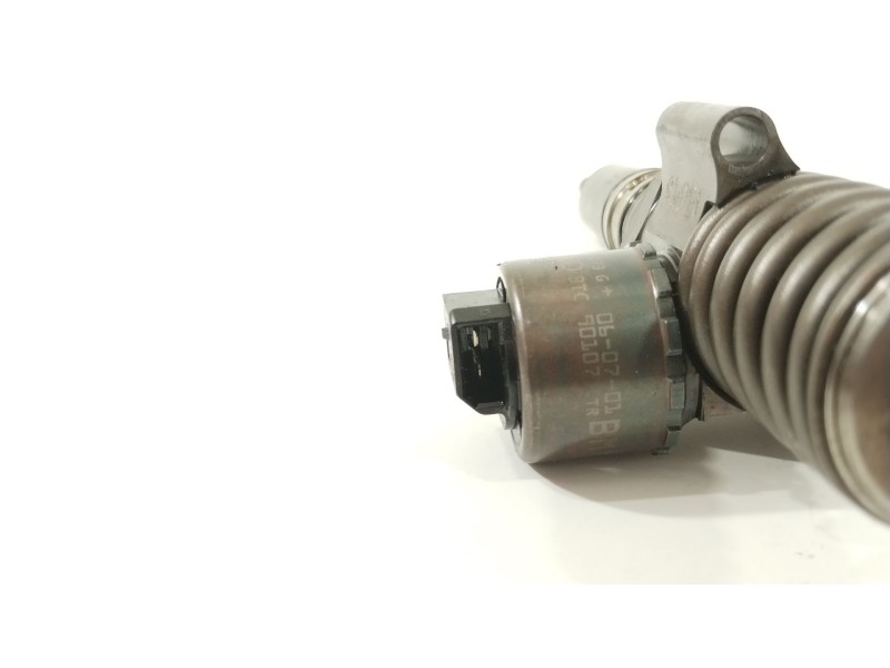 Recambio de inyector para audi a4 avant (8e) 2.0 tdi referencia OEM IAM 03G130073G  0414720404