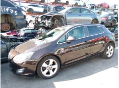 opel astra j gtc del año 2012