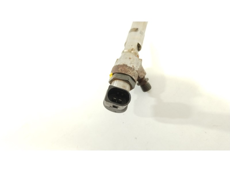 Recambio de inyector para nissan qashqai (j11) 360 referencia OEM IAM 166006212R  H8201100113