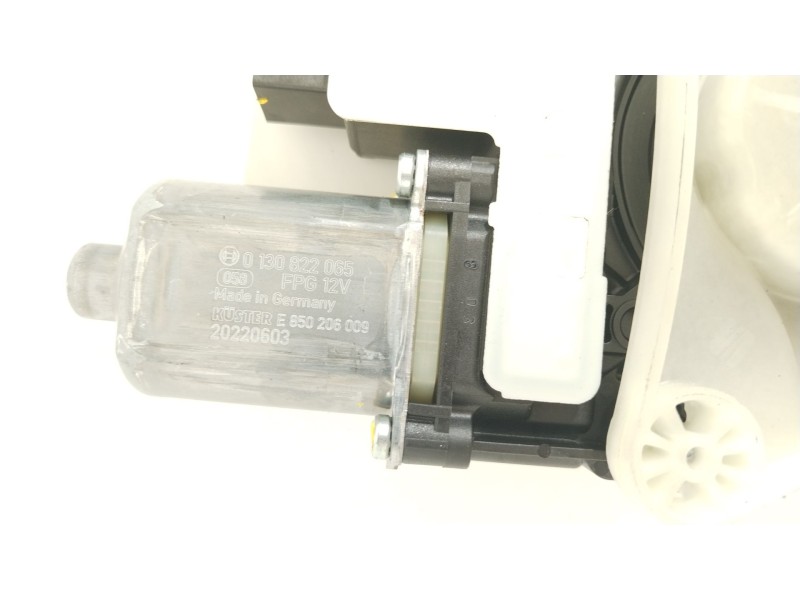 Recambio de elevalunas delantero izquierdo para seat arona (kj7, kjp) 1.6 mpi referencia OEM IAM 6F9837461C  2Q1959405E