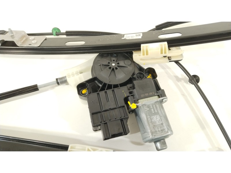 Recambio de elevalunas delantero derecho para seat arona (kj7, kjp) 1.6 mpi referencia OEM IAM 6F9837462C  2Q1959406E