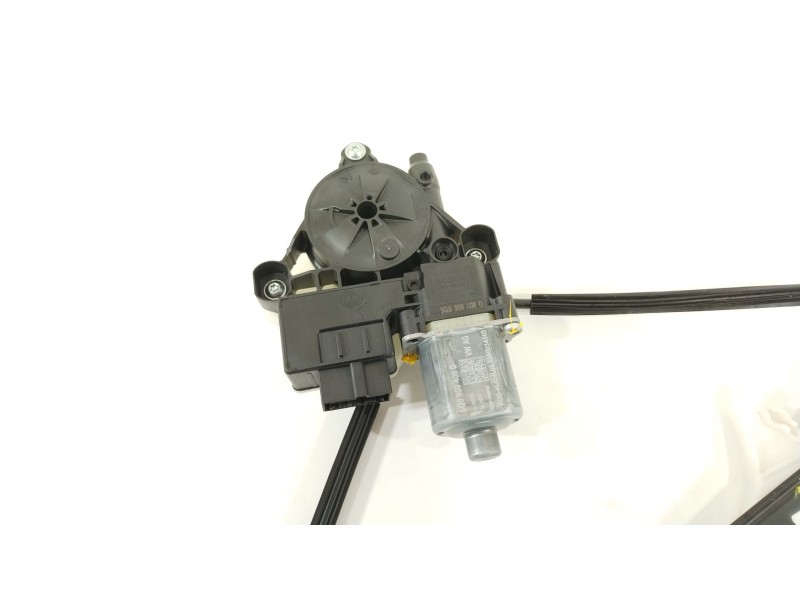 Recambio de elevalunas trasero derecho para seat arona (kj7, kjp) 1.6 mpi referencia OEM IAM 6F0839462C  5Q0959408D