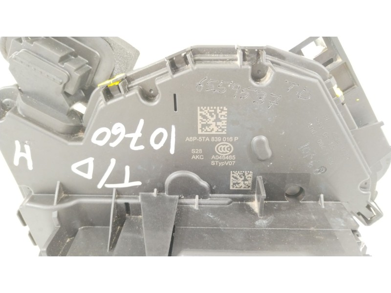 Recambio de cerradura puerta trasera derecha para seat arona (kj7, kjp) 1.6 mpi referencia OEM IAM 5TA839016P  