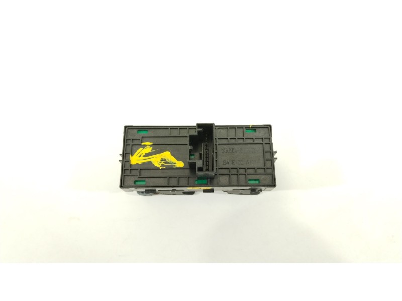 Recambio de mando elevalunas delantero izquierdo para seat arona (kj7, kjp) 1.6 mpi referencia OEM IAM 5G0959857F  