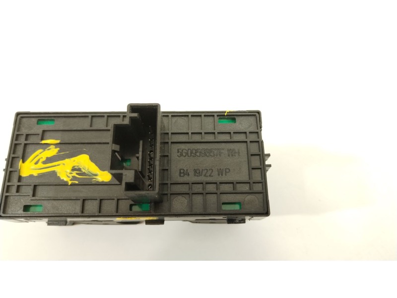 Recambio de mando elevalunas delantero izquierdo para seat arona (kj7, kjp) 1.6 mpi referencia OEM IAM 5G0959857F  