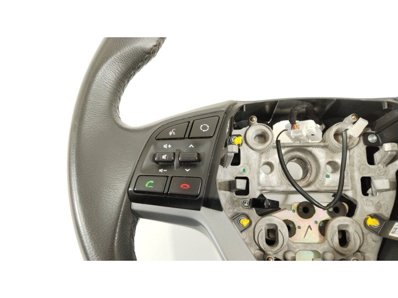 Recambio de volante para hyundai tucson essence bluedrive 2wd referencia OEM IAM 309246881B9AAB 96720D7220 96710D7510