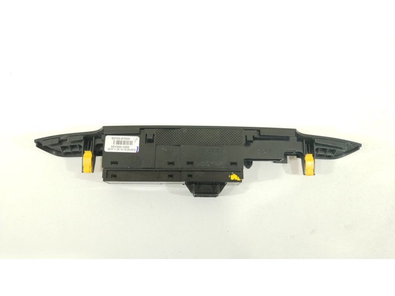 Recambio de warning para hyundai tucson essence bluedrive 2wd referencia OEM IAM 93700D7000  