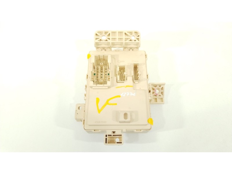 Recambio de caja reles / fusibles para hyundai tucson essence bluedrive 2wd referencia OEM IAM 91950D3560  