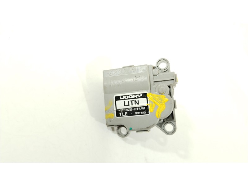 Recambio de motor apertura trampillas climatizador para hyundai tucson essence bluedrive 2wd referencia OEM IAM HVCCD267NFFAA01 