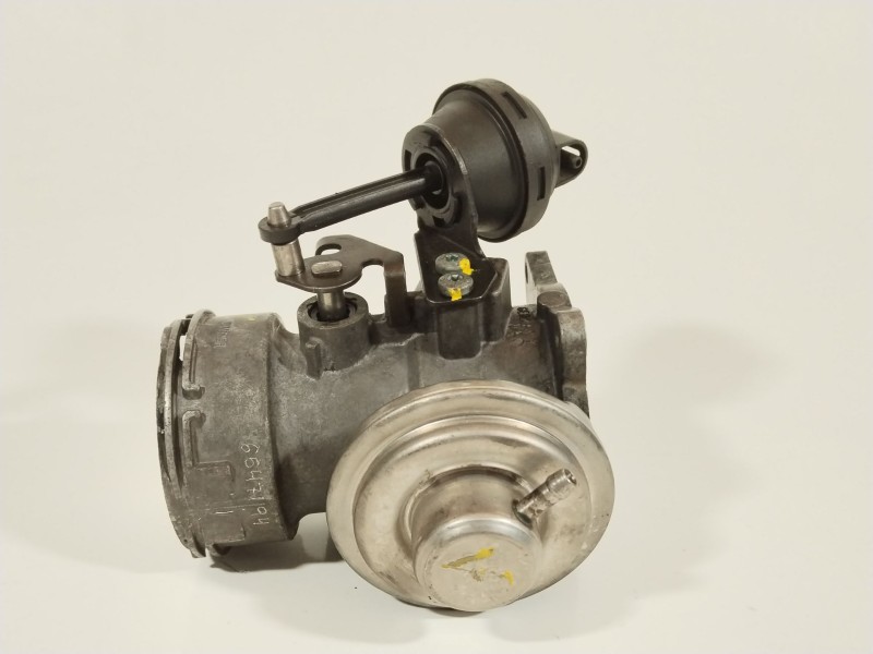 Recambio de valvula egr para audi a3 (8l1) 1.9 tdi referencia OEM IAM 038129637A  038131501AT