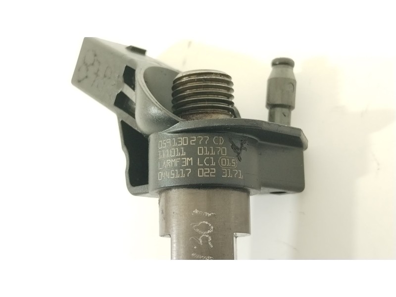 Recambio de inyector para audi a5 coupe (8t) referencia OEM IAM 059130277CD  0445117022