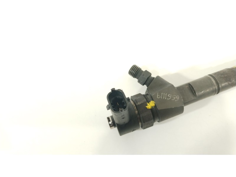 Recambio de inyector para opel astra h (a04) 1.9 cdti (l48) referencia OEM IAM 0445110159  