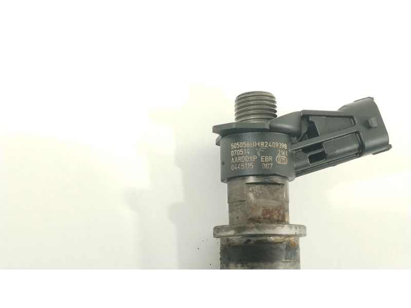Recambio de inyector para nissan primastar furgoneta (x83) 2.0 dci 115 referencia OEM IAM 82409398  0445115007