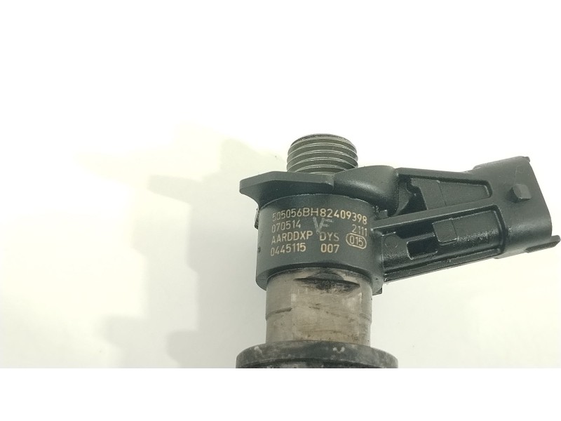 Recambio de inyector para nissan primastar furgoneta (x83) 2.0 dci 115 referencia OEM IAM 82409398  0445115007