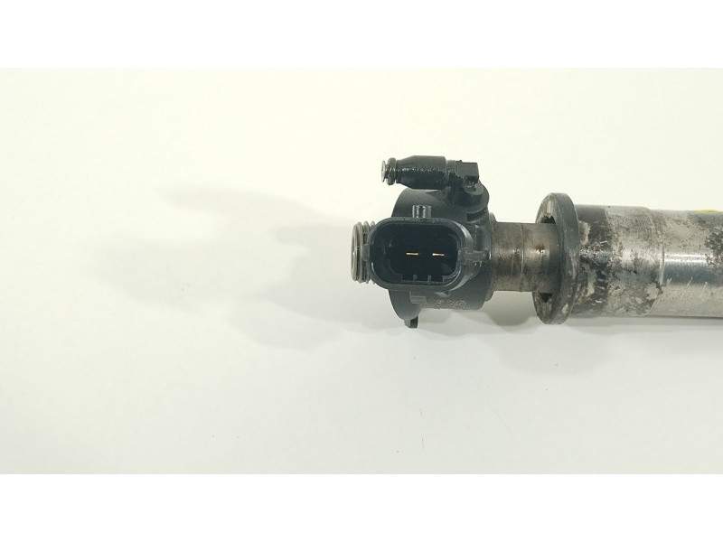 Recambio de inyector para nissan primastar furgoneta (x83) 2.0 dci 115 referencia OEM IAM 82409398  0445115007