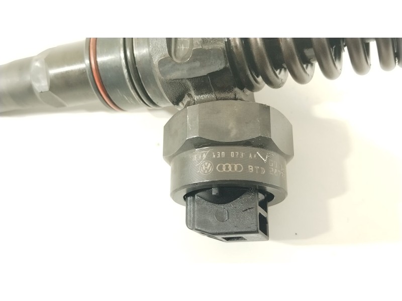 Recambio de inyector para audi a3 (8l1) 1.9 tdi referencia OEM IAM 038130073AA  0414720028