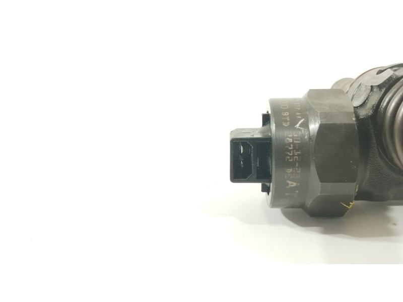 Recambio de inyector para audi a3 (8l1) 1.9 tdi referencia OEM IAM 038130073AA  0414720028